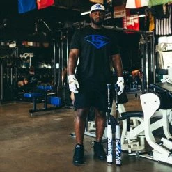 2023 Louisville Slugger Everett Williams 2.0 12" USSSA Slowpitch Softball Bat: WBL2738010 8 2023 Louisville Slugger Everett Williams 2.0 12" USSSA Slowpitch Softball Bat: WBL2738010 -Slowpitch Softball Bats Sales Store 2023 Louisville Slugger Everett Williams Pass Em Out Slowpitch Softball bat Lifestyle 3